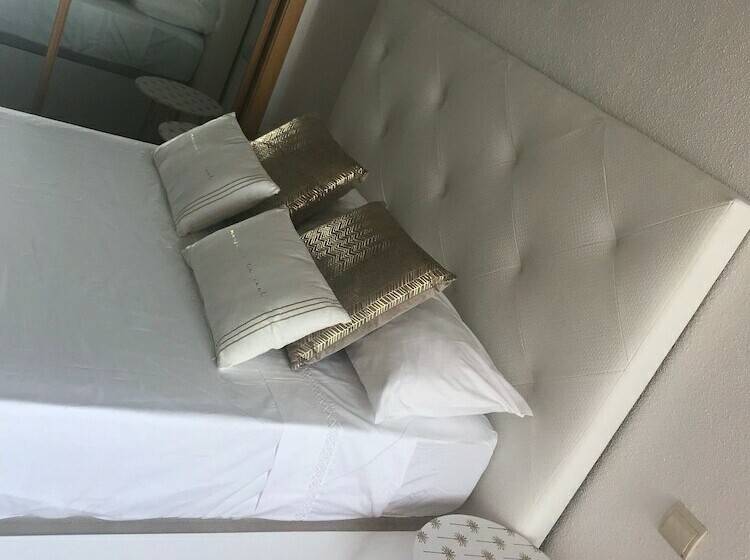 침실 2개 바다 전망 아파트, First Line Beach Apartment Alicante