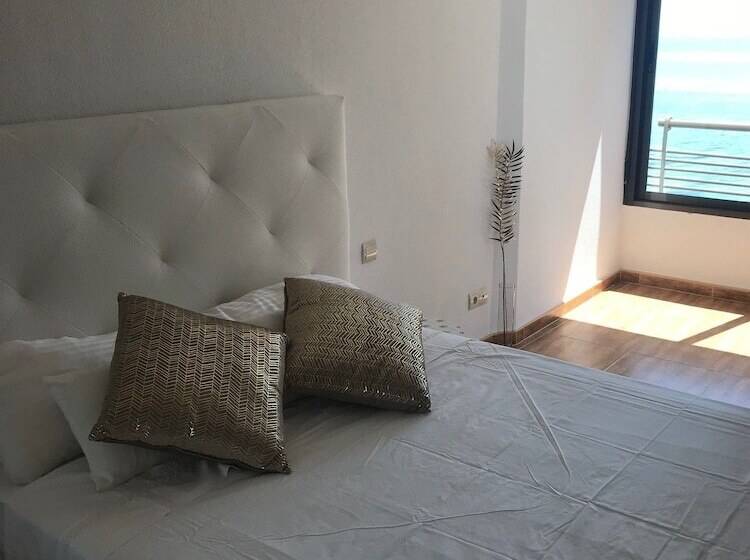 침실 2개 바다 전망 아파트, First Line Beach Apartment Alicante