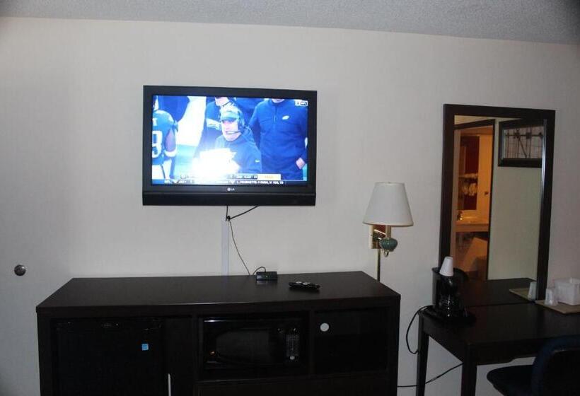 带2个双人床的标准工作室, Americas Best Value Inn Fredericksburg North