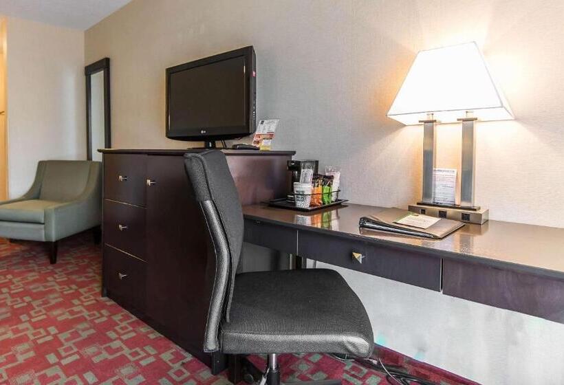 Люкс, Quality Inn Shelburne  Burlington