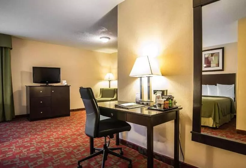 スイート, Quality Inn Shelburne Burlington