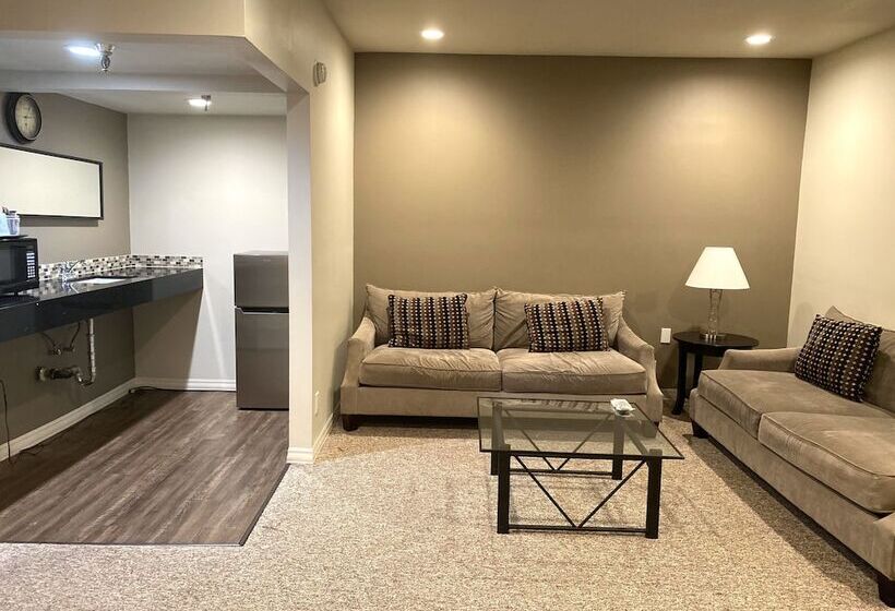 جناح إدارى, Redac Gateway Hotel Torrance