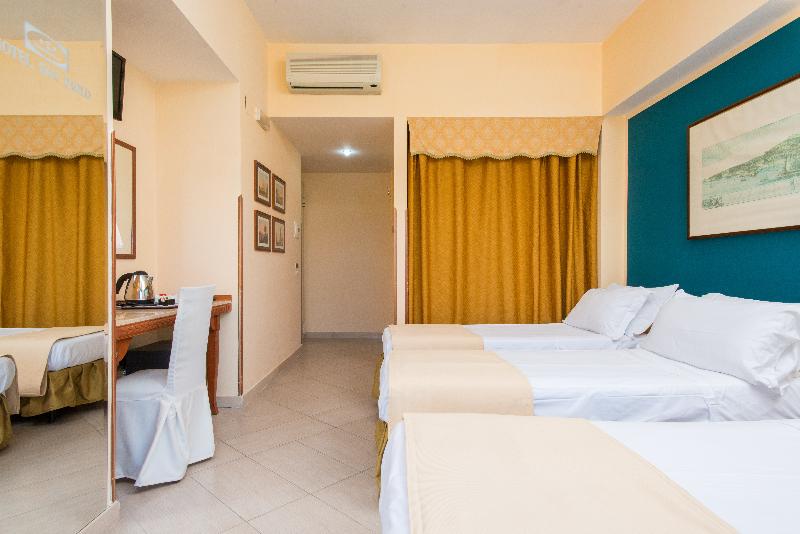 جناح إدارى, Redac Gateway Hotel Torrance