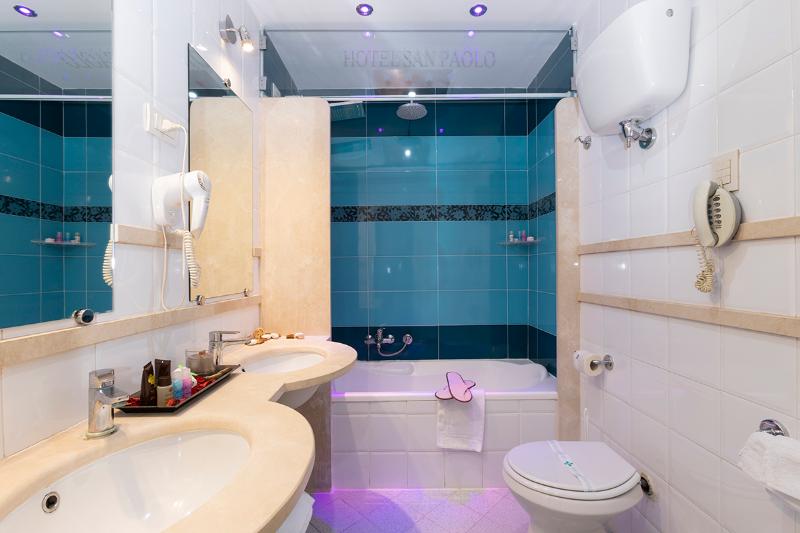 이그제큐티브 스위트, Redac Gateway Hotel Torrance
