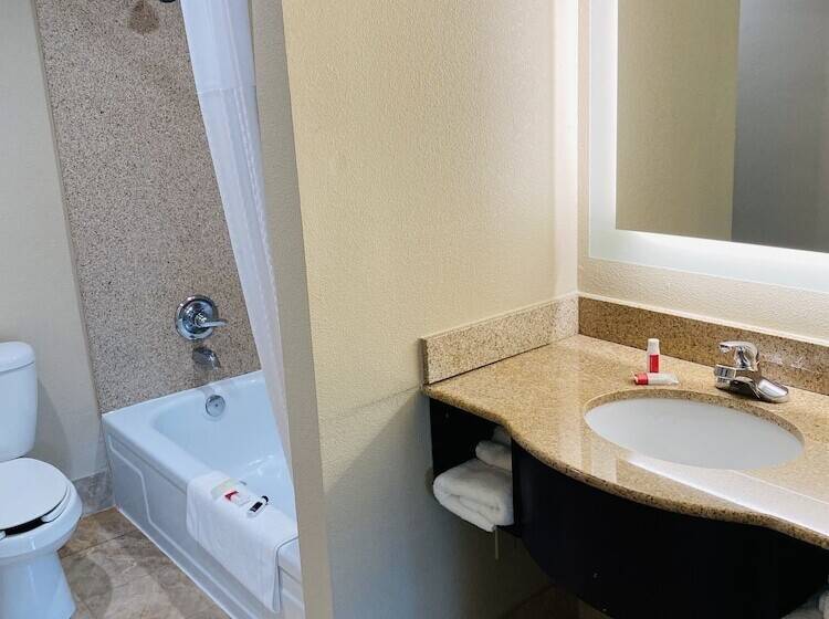 Номер Deluxe, Super 8 By Wyndham Danville