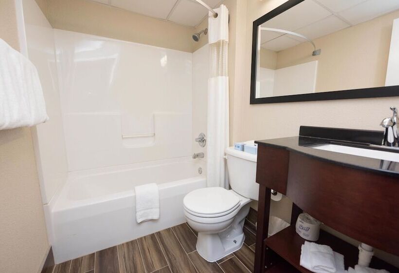 غرفه قياسيه سريرين مزدوجين, Super 8 By Wyndham Frederick