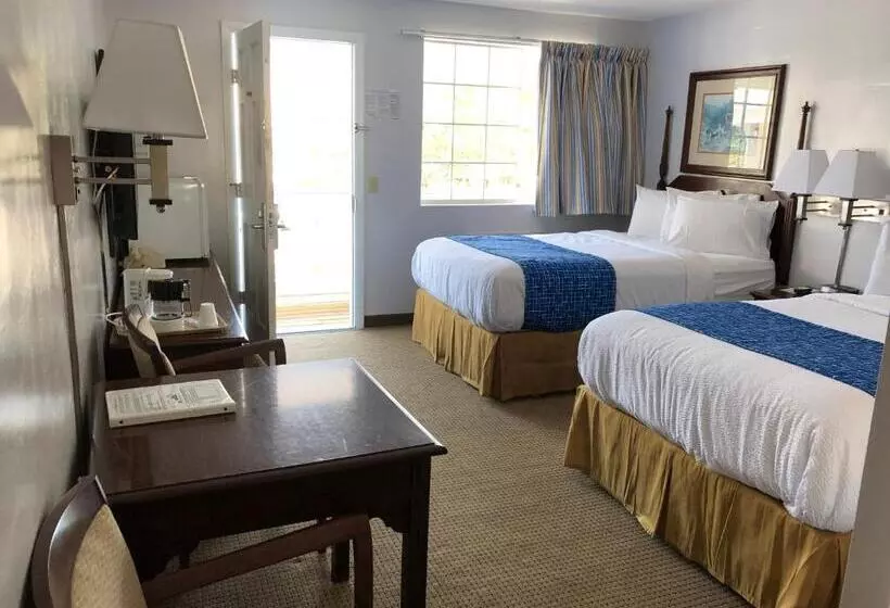 デラックスルーム, Travelodge By Wyndham Cape Cod Area