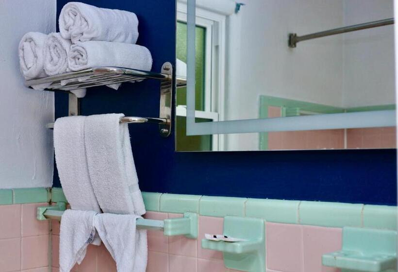 带大床的豪华间, Twi Lite Inn