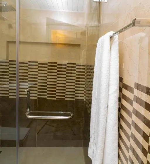 Quarto Familiar Deluxe, Mrd Beach
