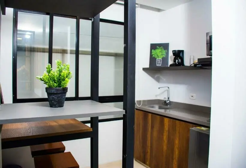 اتاق استاندارد, Kapital Suites