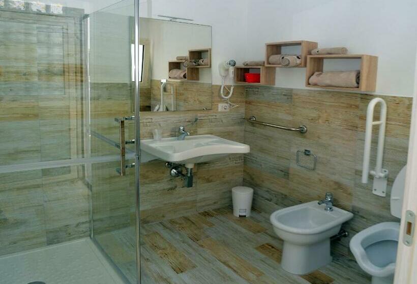 장애인을 위한 킹사이즈 침대 스탠다드 룸, Mio & Tuyo