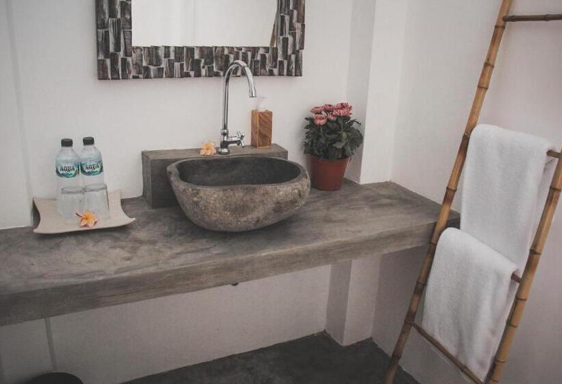 חדר דחוקס עם מיטת קינג, Govardan Home Stay