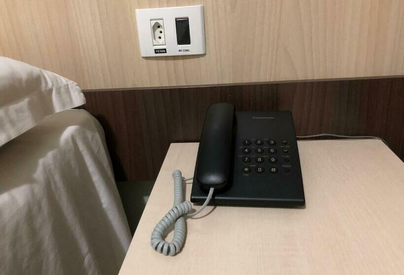 スタンダードトリプルルーム, Palace Hotel Guaíra