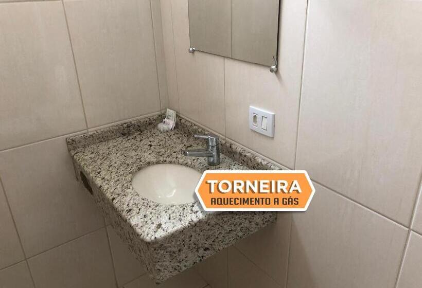 デラックストリプルルーム, Palace Hotel Guaíra