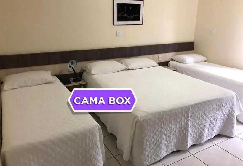 デラックスの４人部屋, Palace Hotel Guaíra
