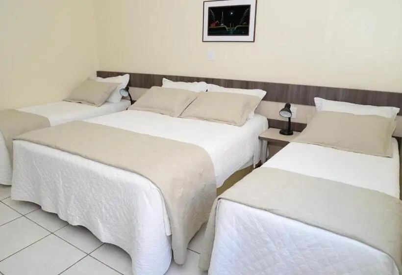 デラックスの４人部屋, Palace Hotel Guaíra