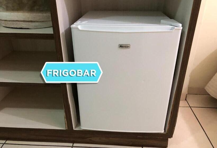 スタンダード４人部屋, Palace Hotel Guaíra