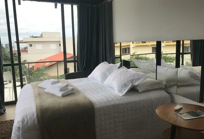 جناح مزوَّد بشرفة, Pousada Casa Da Praia