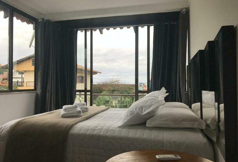 발코니가 있는 스위트, Pousada Casa Da Praia