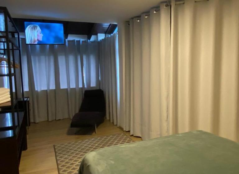 디럭스 자쿠지룸, Pousada Casa Da Praia