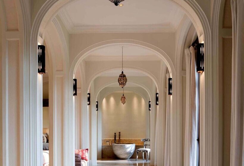 سوییت, Kahani Paradise