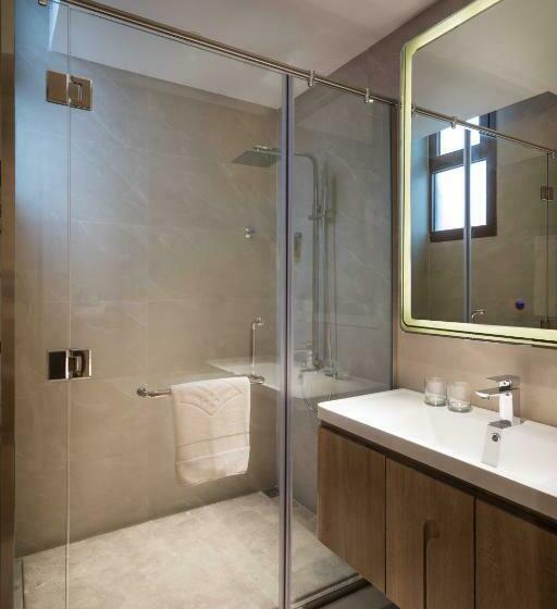 اتاق استاندارد, Aber Unayzah