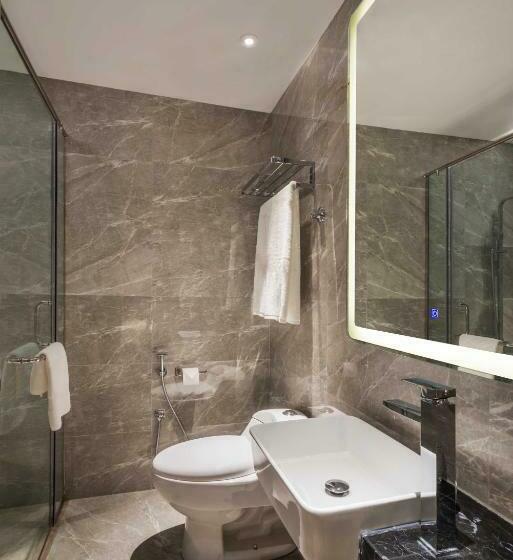 سوئیت 2 خوابه, Aber Unayzah