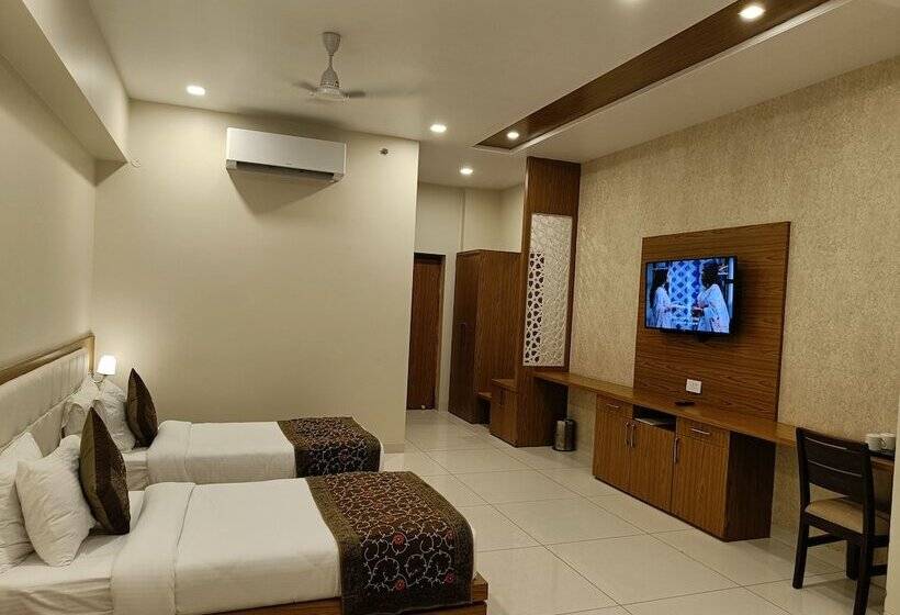 Номер Deluxe, Savitri Resorts