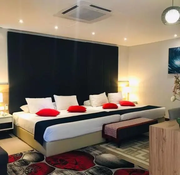 Perhesviitti, Villa Abadi Resort