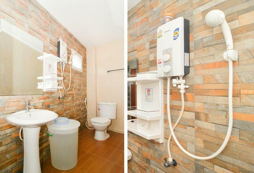 غرفة ديلوكس ثلاثية, Pattaraporn Hotel By Oyo Rooms