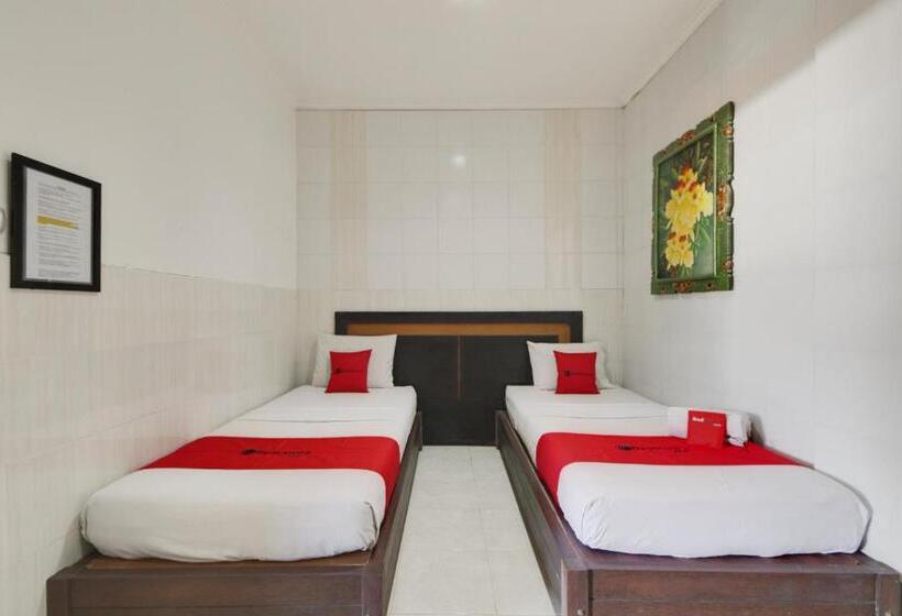 Quarto Estandar, Reddoorz Near Stadion Kompyang Sujana Bali
