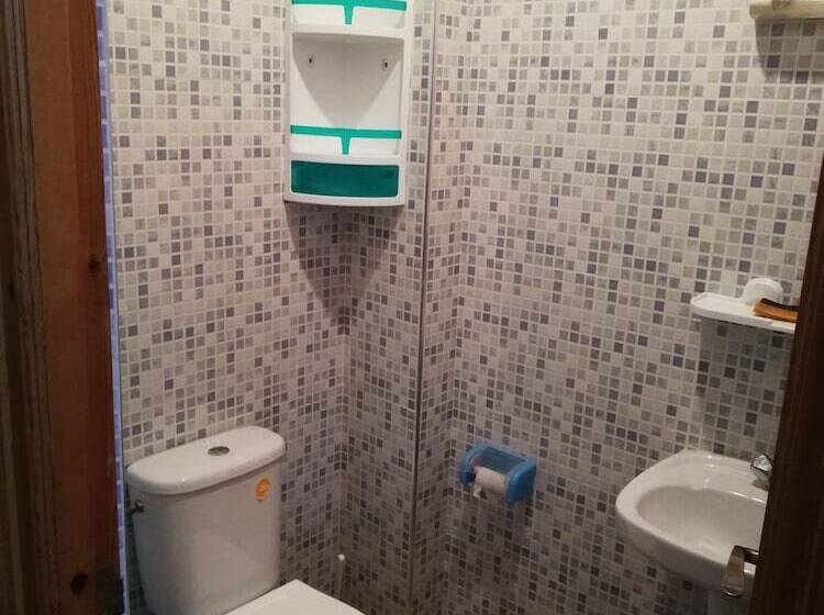 اتاق عادی, Ab House