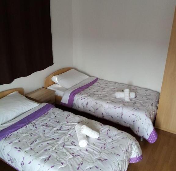 اتاق استاندارد سه نفره, Guest House Janja Ostojic