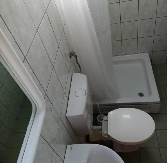 اتاق استاندارد سه نفره, Guest House Janja Ostojic