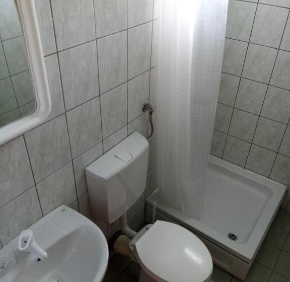 اتاق استاندارد سه نفره, Guest House Janja Ostojic