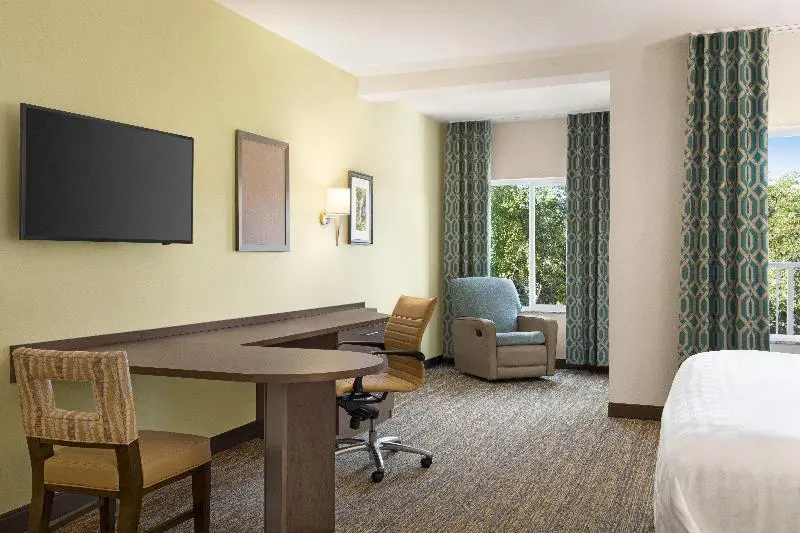 キングサイドベッドのスタンダードワンルーム, Candlewood Suites   Safety Harbor, An Ihg