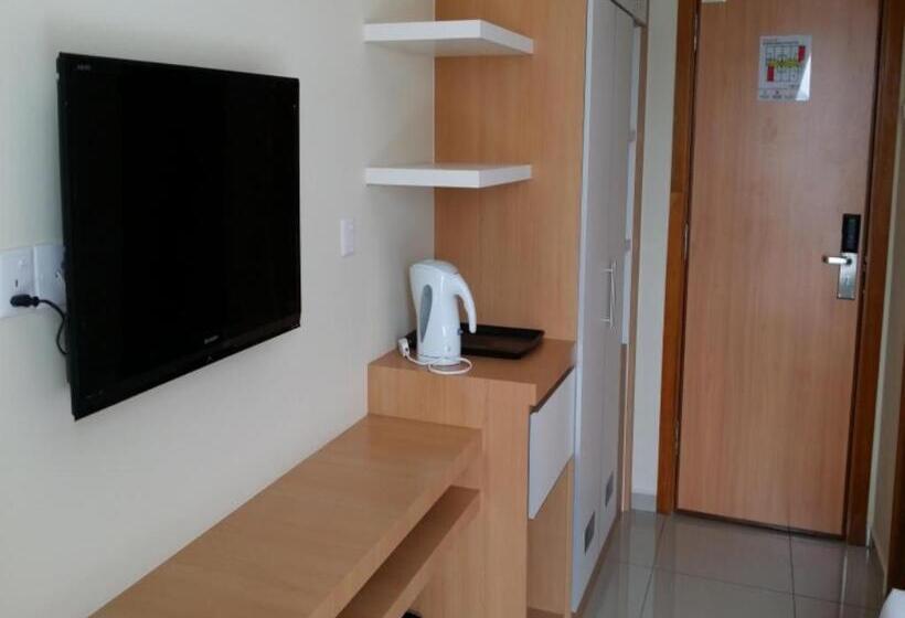 Habitació Deluxe, Caspari