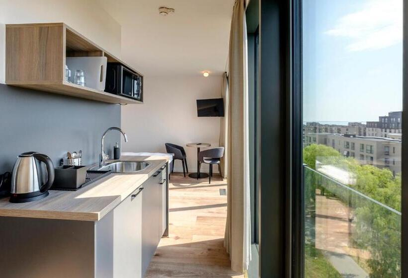 Апартаменты 1 Спальня Вид на Море, Go Hotel City