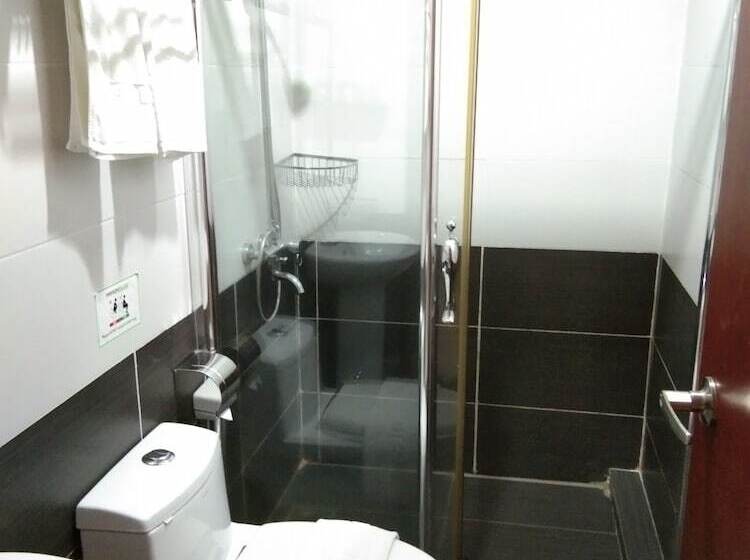 سوییت خانوادگی, Paragon Lutong