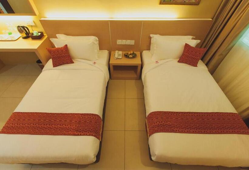 اتاق سوپریور, Paragon Lutong