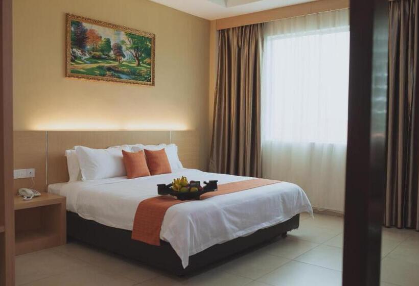 سوییت, Paragon Lutong