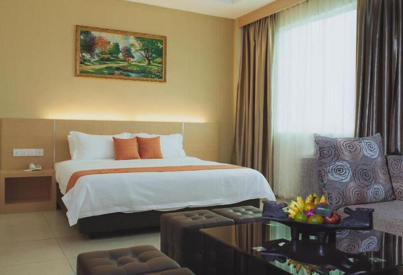 سوییت, Paragon Lutong