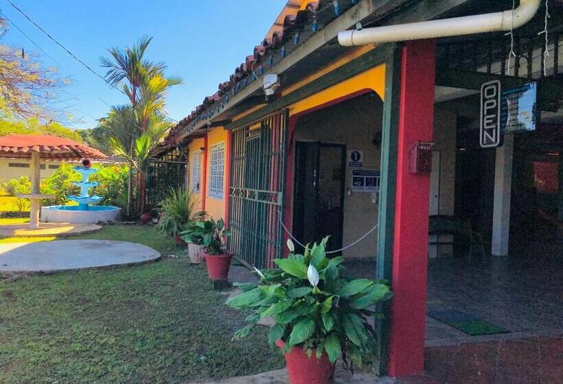 غرفة عائلية, Black Lion Inn