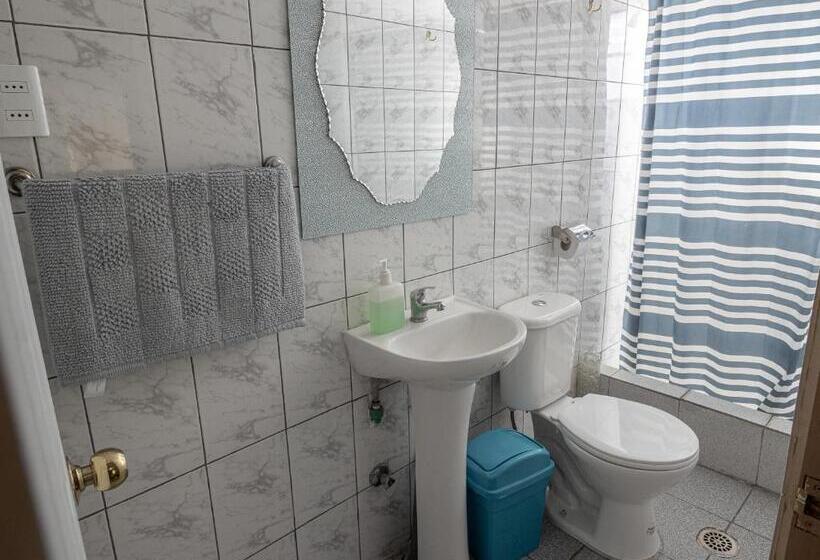 标准三人间, Hostal Beatriz Taltal