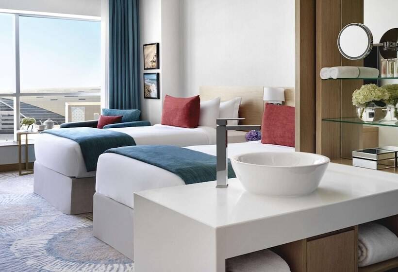 Номер Executive, Avani Ibn Battuta Dubai