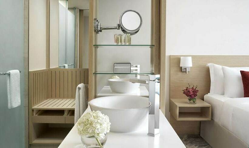 Номер Executive, Avani Ibn Battuta Dubai