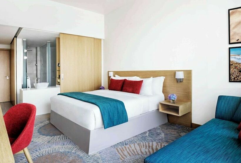 Номер Superior, Avani Ibn Battuta Dubai