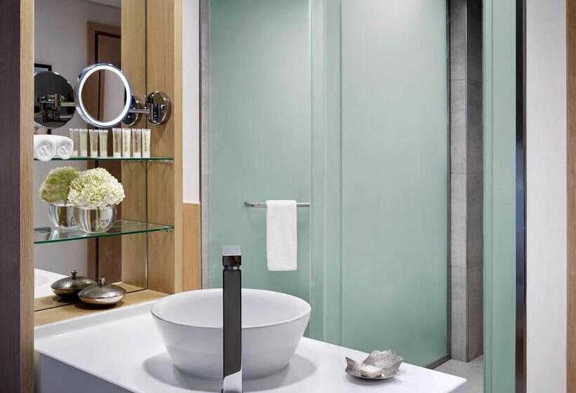 Номер Superior, Avani Ibn Battuta Dubai