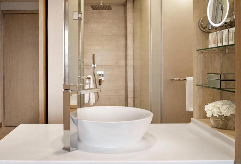 Номер Superior, Avani Ibn Battuta Dubai