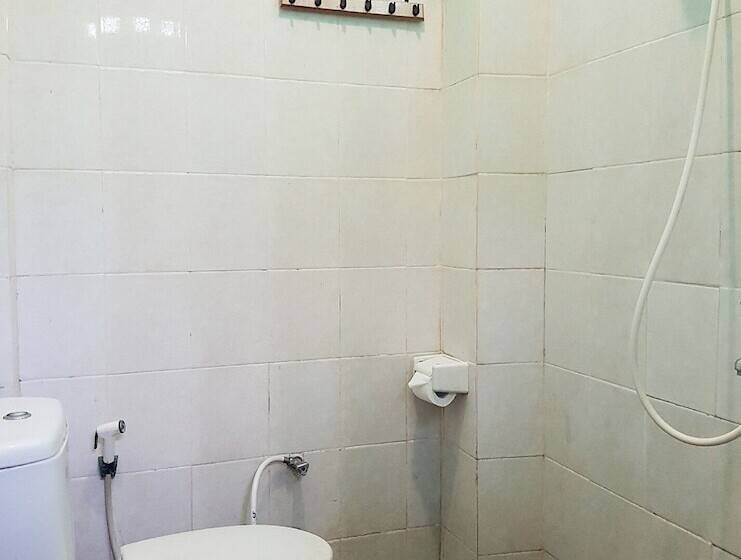 Номер Стандарт, Oyo 3186 Thomas Garden Place